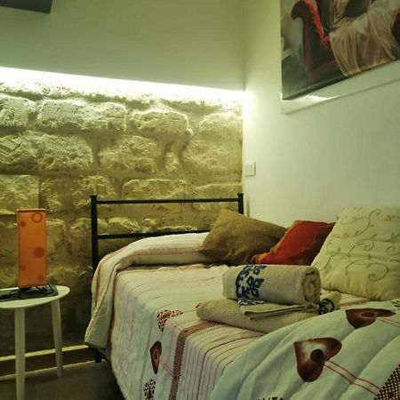Canton Delle Rose Apartment Шикли Екстериор снимка